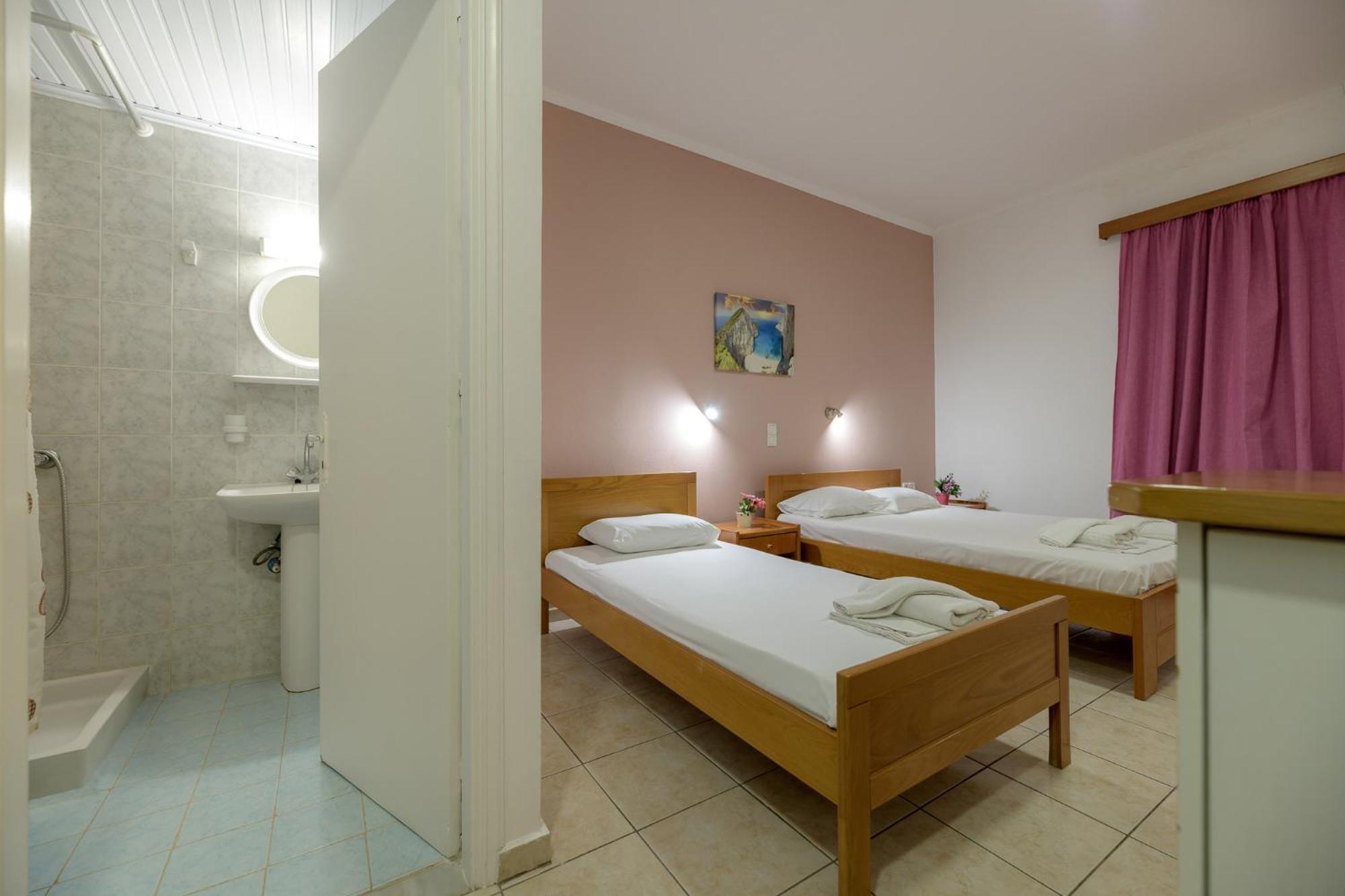Anthi Studios & Apartments Alikész Kültér fotó